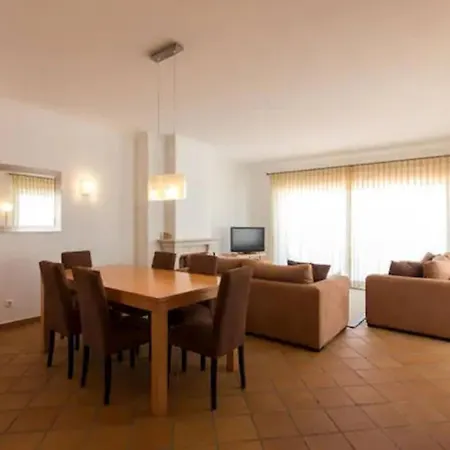 Apartmán T2 Piscina E Vista Mar Del Rey Obidos A6 *